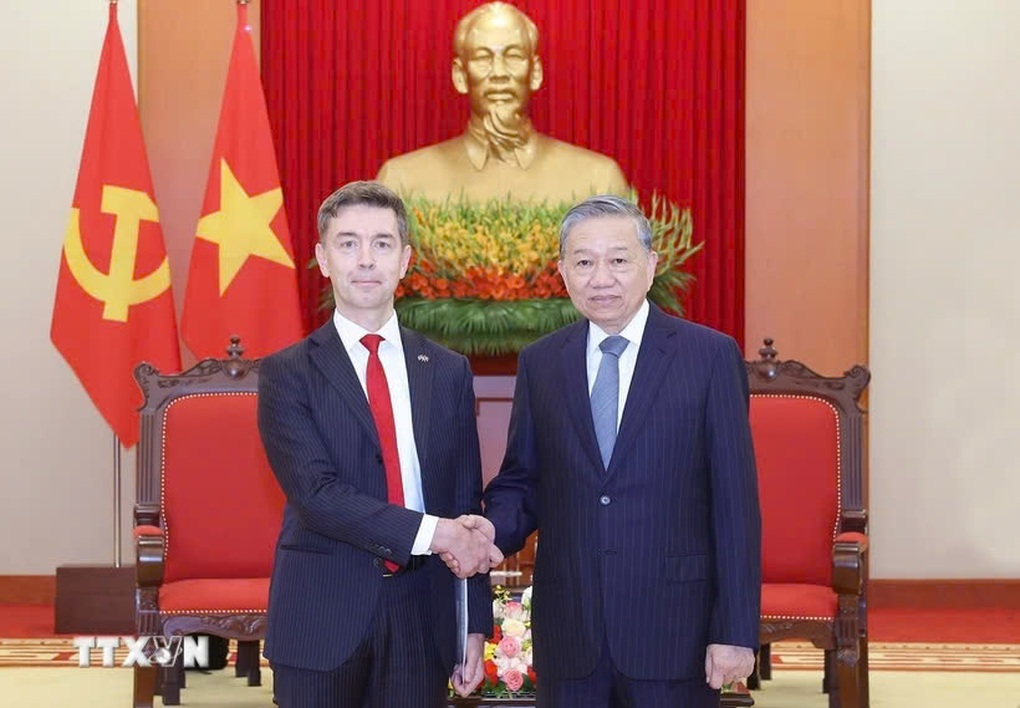 Tổng Bí thư đề nghị Việt Nam và EU cùng tạo thuận lợi về thị thực - 1 Tổng Bí thư đề nghị Việt Nam và EU cùng tạo thuận lợi về thị thực - 1