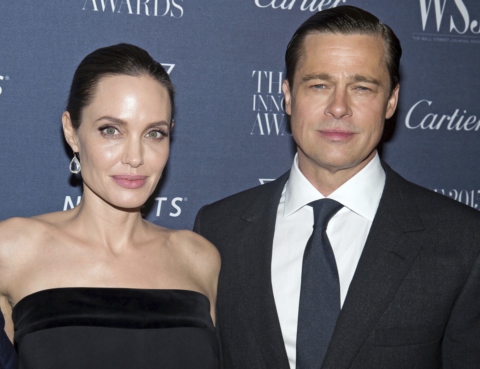 Angelina Jolie và Brad Pitt lại đối đầu tranh chấp quyền nuôi con - 4 Angelina Jolie và Brad Pitt lại đối đầu tranh chấp quyền nuôi con - 4