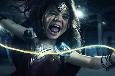 Bộ ảnh “đốn tim” của Wonder Woman… tí hon