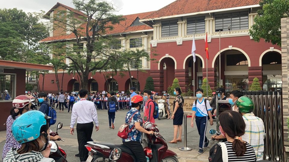 Đồng Nai: Bất chấp quy định của tỉnh, 1 trường vẫn huy động học sinh đi học - 1 Đồng Nai: Bất chấp quy định của tỉnh, 1 trường vẫn huy động học sinh đi học - 1