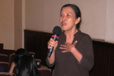 Học thơ “Qua đèo Ngang” có… già hóa trẻ lớp 4?