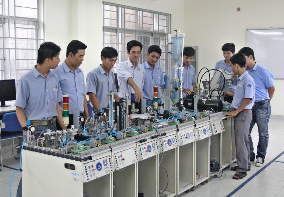 Ghi âm, ghi hình, lưu trữ đầy đủ diễn biến các buổi thi online một số nghề - 2 Ghi âm, ghi hình, lưu trữ đầy đủ diễn biến các buổi thi online một số nghề - 2