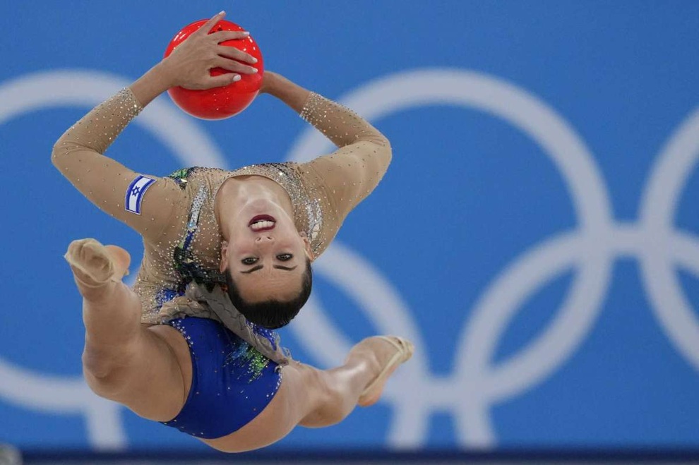 Vẻ lôi cuốn của hotgirl Israel đầu tiên giành huy chương vàng Olympic - 9 Vẻ lôi cuốn của hotgirl Israel đầu tiên giành huy chương vàng Olympic - 9