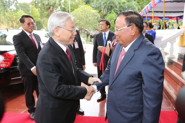 Việt - Lào nhất trí tăng cường đoàn kết ASEAN trong vấn đề Biển Đông