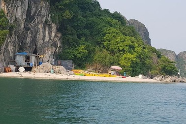 Bộ Tài nguyên và Môi trường đề nghị xử nghiêm các dự án xâm phạm vịnh Hạ Long