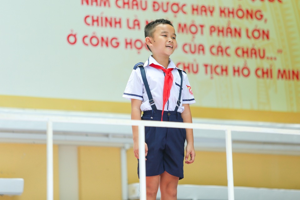 Thuỷ Tiên tiết lộ tuổi thơ từng “hát rất dở nhưng nghĩ hay nhất thế giới” - 3 Thuỷ Tiên tiết lộ tuổi thơ từng “hát rất dở nhưng nghĩ hay nhất thế giới” - 3