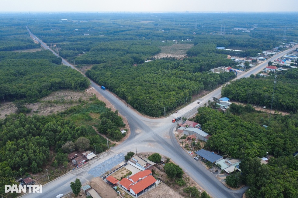 Người dân hưởng lợi kép khi đường Hồ Chí Minh qua Tây Ninh hoàn thành