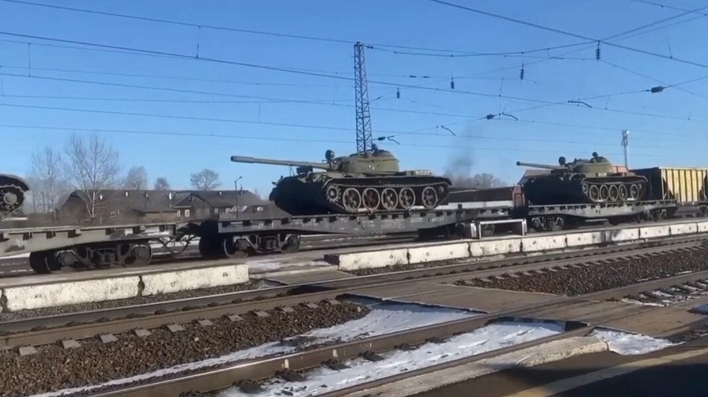 Nghi vấn Nga đưa xe tăng huyền thoại tới tham chiến tại Ukraine - 1 Nghi vấn Nga đưa xe tăng huyền thoại tới tham chiến tại Ukraine - 1
