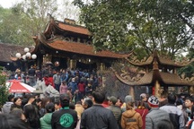 Đóng cửa đền Bà Chúa Kho, tạm dừng đón khách du xuân đầu năm