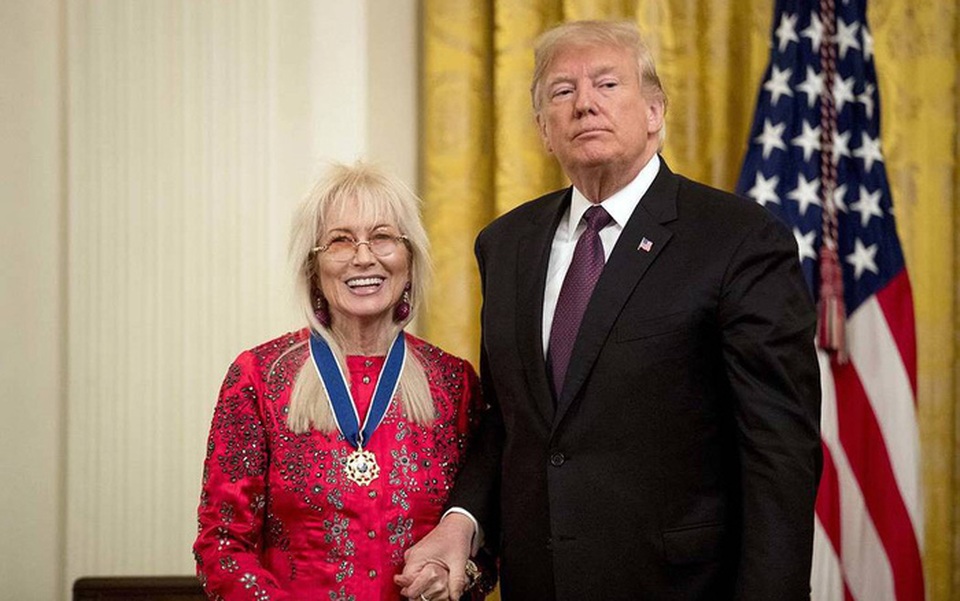 Ông trùm sòng bạc “chống lưng” cho Tổng thống Trump là ai? - 2 Ông trùm sòng bạc “chống lưng” cho Tổng thống Trump là ai? - 2