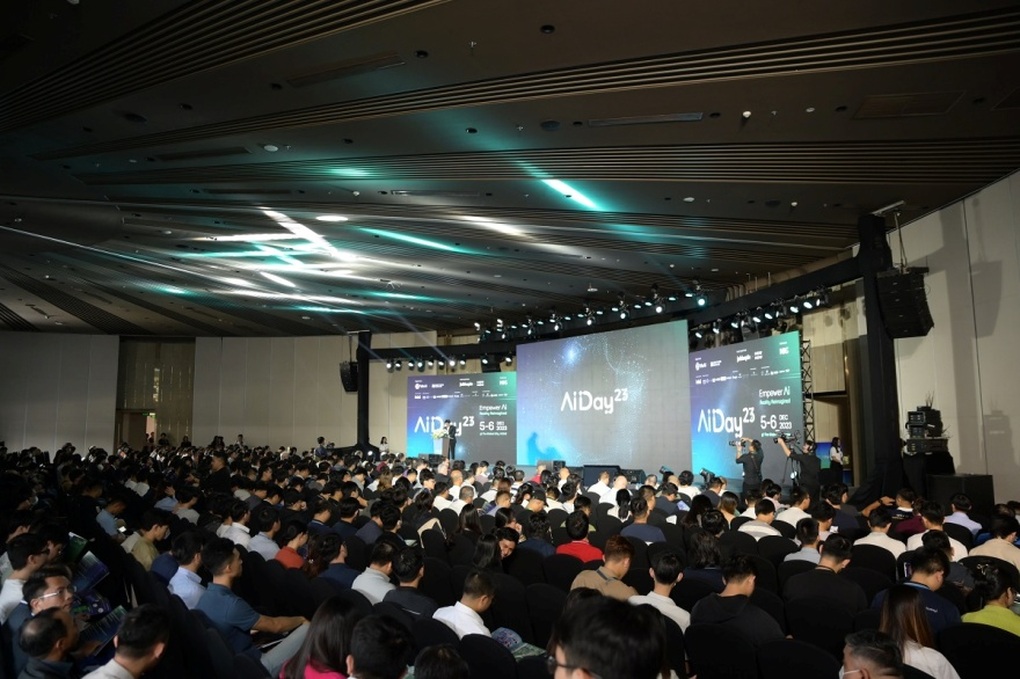 Khai mạc AI Day 2023 với chủ đề AI - tái thiết thực tại - 1 Khai mạc AI Day 2023 với chủ đề AI - tái thiết thực tại - 1