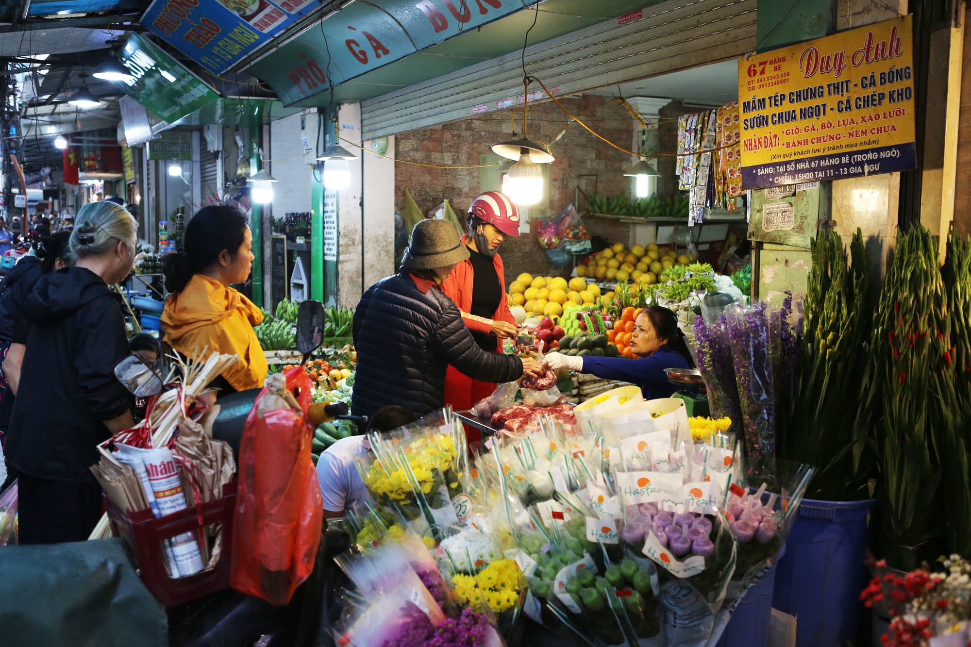 Sắm cỗ siêu nhanh ở chợ nhà giàu phố cổ Hà Nội - 1 Sắm cỗ siêu nhanh ở chợ nhà giàu phố cổ Hà Nội - 1