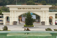 Giám đốc Bệnh viện Đa khoa Sơn La bị kỷ luật vì liên quan Việt Á