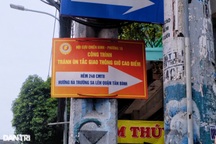 Người dân ở TPHCM làm bảng chỉ dẫn "chặt hẻm", né tắc đường giờ cao điểm