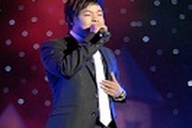 Quang Lê làm liveshow khủng tại Thành phố Hồ Chí Minh