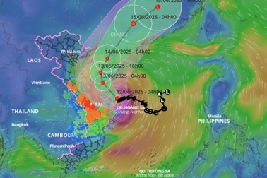 Bão Wutip liên tục đổi hướng và mạnh thêm