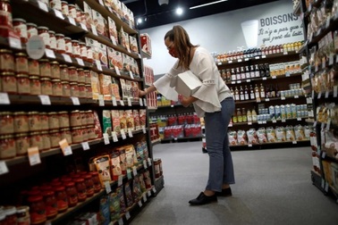 EU kêu gọi người dân tích trữ hàng thiết yếu phòng tình huống khẩn cấp