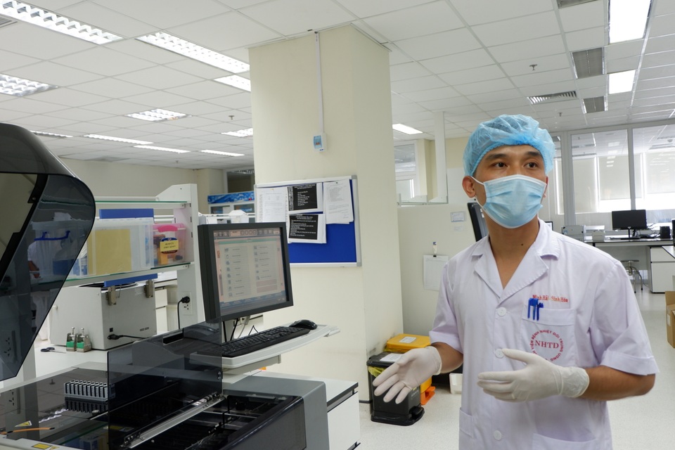 Điều ít biết về lực lượng truy tìm những đòn đánh vô hình của Covid-19 - 7 Điều ít biết về lực lượng truy tìm những đòn đánh vô hình của Covid-19 - 7