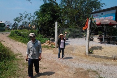 Chủ tịch xã chuyển nhượng đất rừng trồng trái phép tiếp tục bị tố cáo