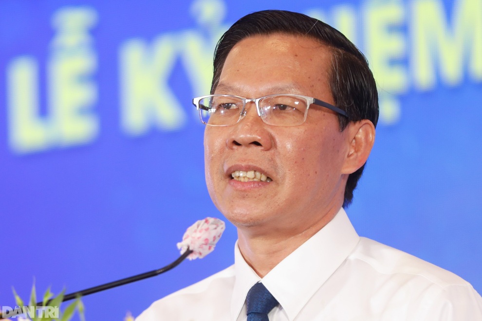 Chủ tịch TPHCM: Chăm lo trẻ mồ côi không khéo có thể tổn thương các cháu - 1 Chủ tịch TPHCM: Chăm lo trẻ mồ côi không khéo có thể tổn thương các cháu - 1