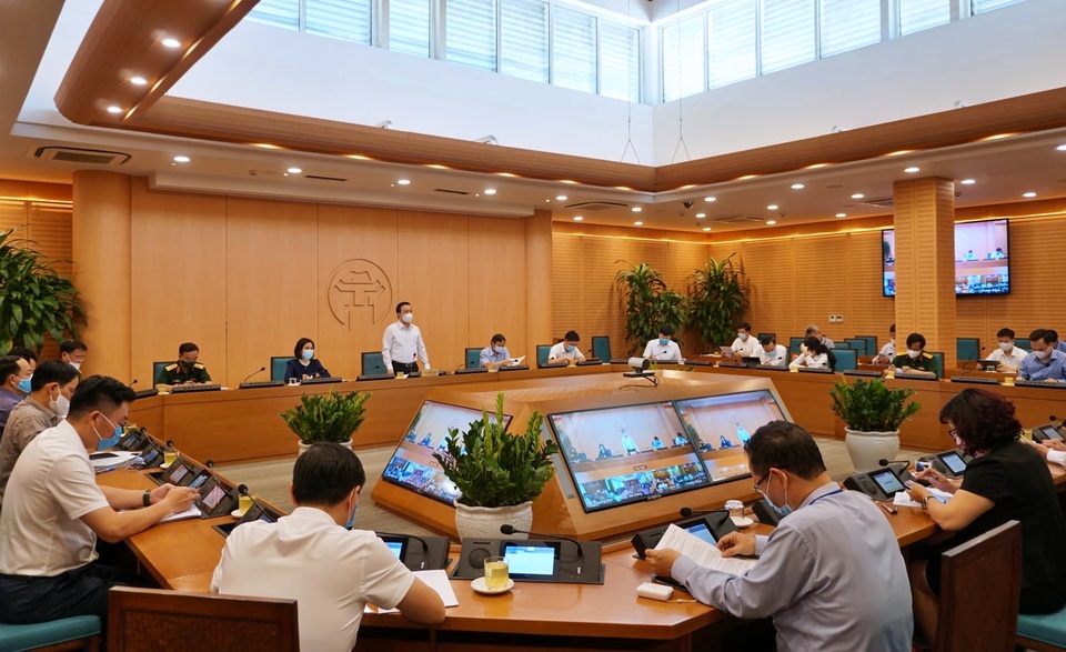 Hà Nội: Ít nhất 2.600 người liên quan ổ dịch Bệnh viện Nhiệt đới - 1 Hà Nội: Ít nhất 2.600 người liên quan ổ dịch Bệnh viện Nhiệt đới - 1