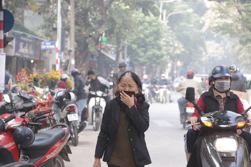 Hà Nội: Rầm rộ sửa đường ngày cận Tết - 7 Hà Nội: Rầm rộ sửa đường ngày cận Tết - 7