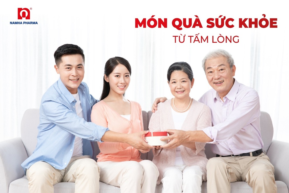 Tặng 2.000 sản phẩm Dầu Ngải Diệp Dược Nam Hà cho người cao tuổi - 1 Tặng 2.000 sản phẩm Dầu Ngải Diệp Dược Nam Hà cho người cao tuổi - 1