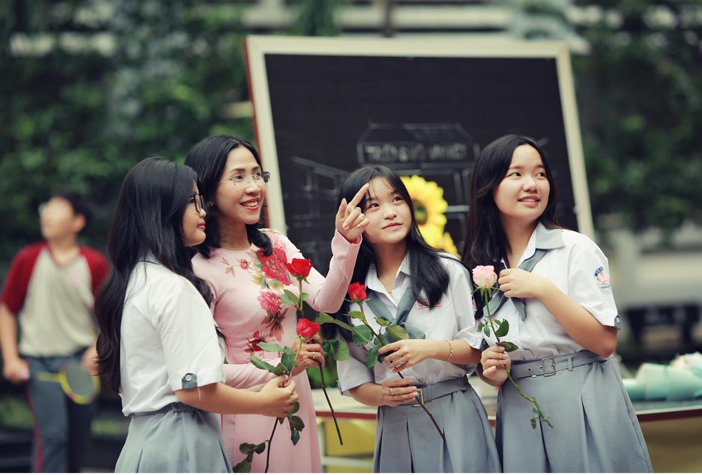 Học sinh bắt đầu tựu trường, chuẩn bị năm học mới 2023-2024 - 1 Học sinh bắt đầu tựu trường, chuẩn bị năm học mới 2023-2024 - 1
