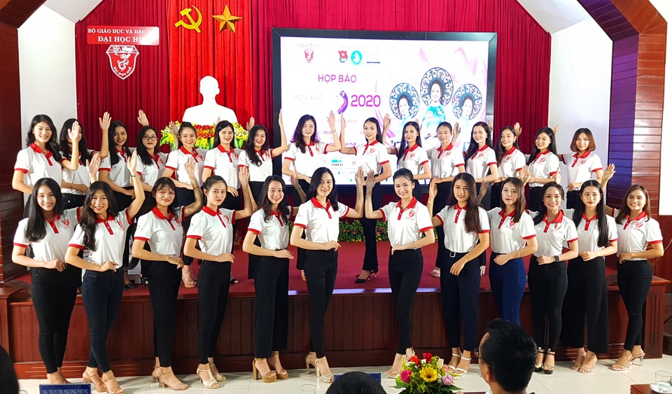 30 nữ sinh xinh đẹp tranh tài Hoa khôi Đại học Huế 2020 - 2 30 nữ sinh xinh đẹp tranh tài Hoa khôi Đại học Huế 2020 - 2