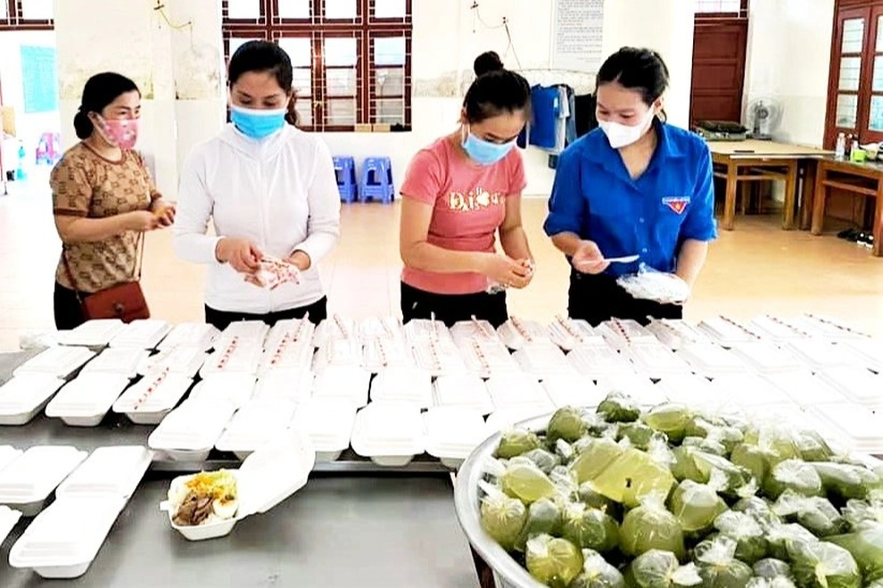 Alo, shipper xanh xin nghe! Hôm nay bà con cần gì, ăn gì ạ? - 7 Alo, shipper xanh xin nghe! Hôm nay bà con cần gì, ăn gì ạ? - 7