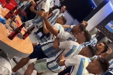 Cầu thủ Argentina "chớp thời cơ" chế nhạo Mbappe