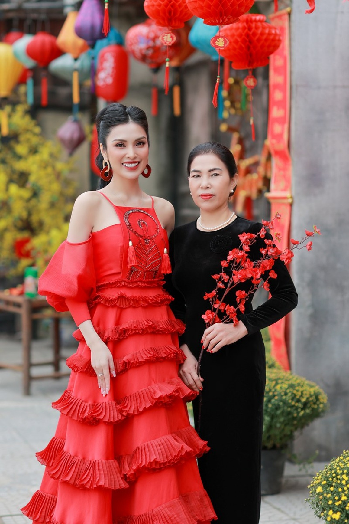 MC Kim Huyền Sâm: Mẹ luôn là điều tuyệt vời nhất - 2 MC Kim Huyền Sâm: Mẹ luôn là điều tuyệt vời nhất - 2