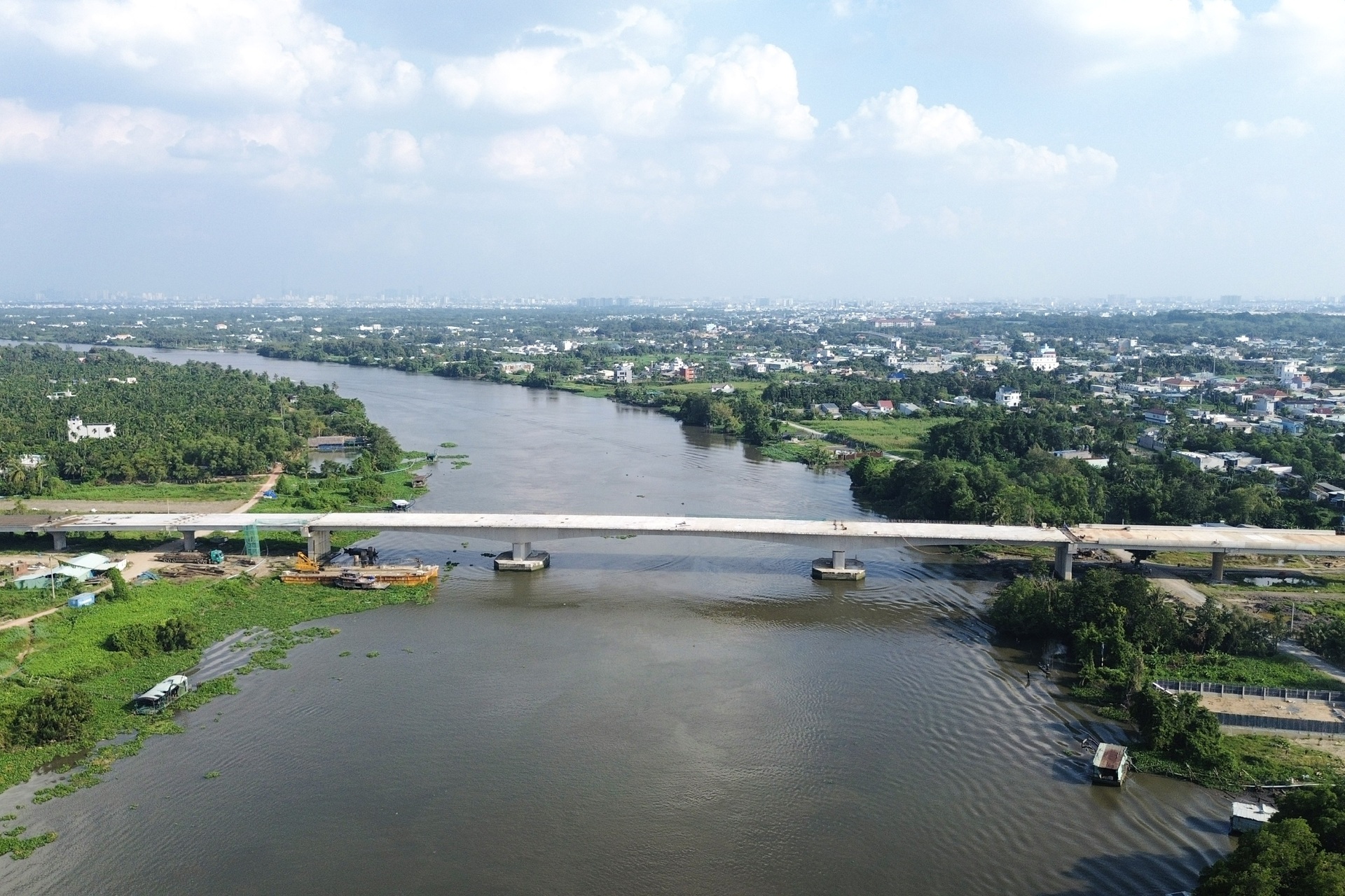 Cầu vượt sông Sài Gòn thuộc Vành đai 3 TPHCM tăng tốc về đích - 2 Cầu vượt sông Sài Gòn thuộc Vành đai 3 TPHCM tăng tốc về đích - 2