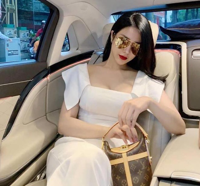 Quá khứ lương 4 triệu, ăn mì gói qua ngày và cột mốc đổi đời của Diệp Lâm Anh - Ảnh 5. Quá khứ lương 4 triệu, ăn mì gói qua ngày và cột mốc đổi đời của Diệp Lâm Anh - Ảnh 5.