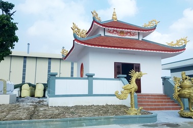 Doanh nghiệp tự ý xây miếu thờ trên đất... khu công nghiệp