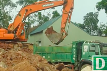 Mục sở thị tình trạng đánh cắp tài nguyên quốc gia giữa ban ngày tại Bắc Giang!