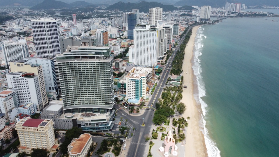 Khánh Hòa: Sở Du lịch, Ngoại vụ, KHCN… bố trí không quá 2 Phó Giám đốc - 1 Khánh Hòa: Sở Du lịch, Ngoại vụ, KHCN… bố trí không quá 2 Phó Giám đốc - 1
