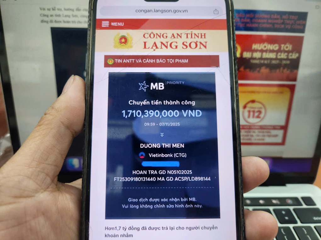 Người phụ nữ chuyển khoản nhầm hơn 1,7 tỷ đồng - 1 Người phụ nữ chuyển khoản nhầm hơn 1,7 tỷ đồng - 1