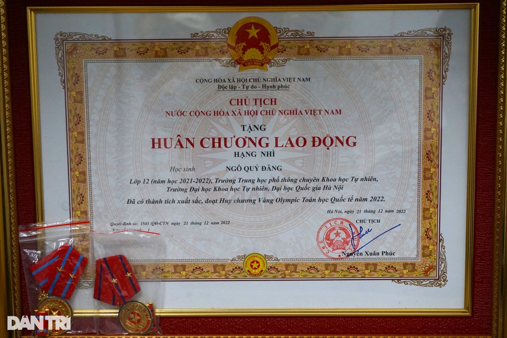 Chàng trai Vàng Olympic Toán quốc tế yêu những con số từ năm 3 tuổi - 3 Chàng trai Vàng Olympic Toán quốc tế yêu những con số từ năm 3 tuổi - 3