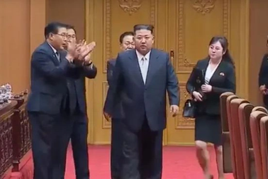 Người phụ nữ bí ẩn tháp tùng nhà lãnh đạo Kim Jong-un