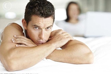 “Xuất binh” lúc ngủ: Nguyên nhân và hậu quả