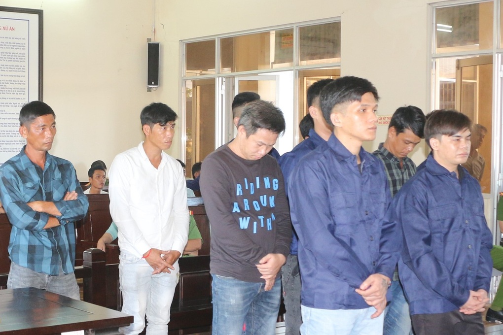 Nhóm siêu trộm cuỗm hơn 100 xe máy chia nhau 78 năm tù - 1 Nhóm siêu trộm cuỗm hơn 100 xe máy chia nhau 78 năm tù - 1