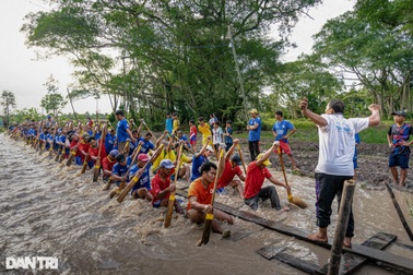 Đồng bào Khmer Nam bộ ngày đêm tập luyện cho giải đua ghe Ngo 2022