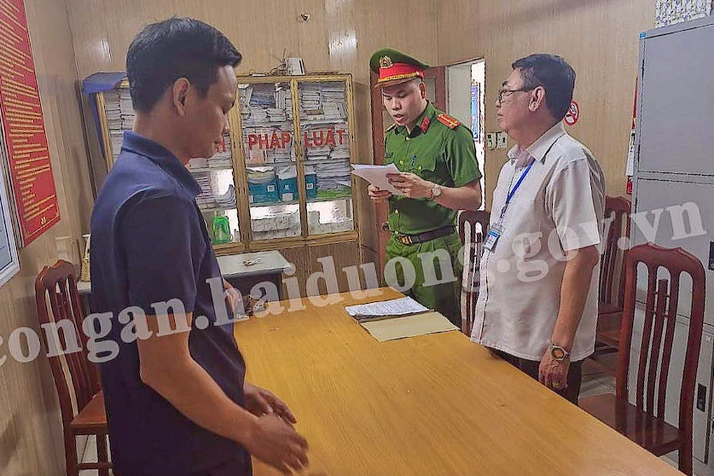 Bắt giám đốc doanh nghiệp ở Hải Dương về tội trốn thuế - 1 Bắt giám đốc doanh nghiệp ở Hải Dương về tội trốn thuế - 1