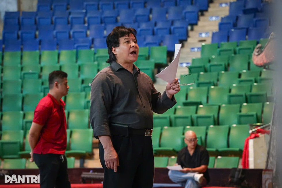 Tết của nghệ sĩ xiếc, chèo: Đi diễn từ mùng 2, cát-xê cao gấp đôi - 1 Tết của nghệ sĩ xiếc, chèo: Đi diễn từ mùng 2, cát-xê cao gấp đôi - 1