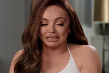 Nữ ca sĩ khủng hoảng nặng nề vì bị cộng đồng mạng chế giễu ngoại hình