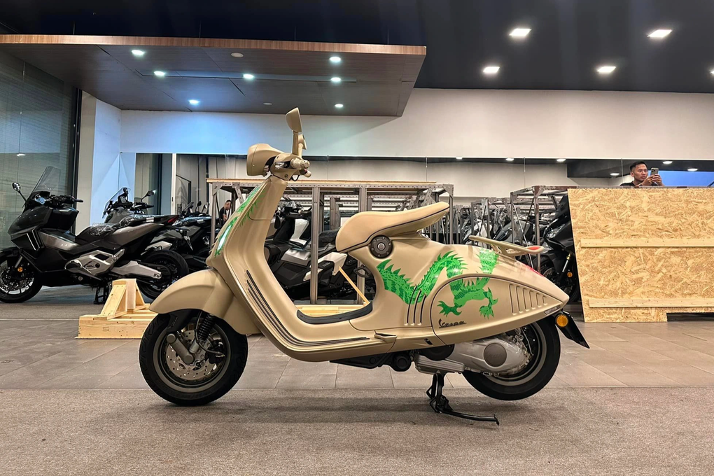 Vespa 946 Dragon đầu tiên về Việt Nam hét giá ngang Mercedes-Benz GLC - 4