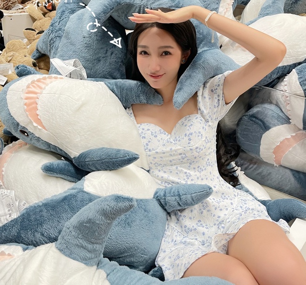 Hot girl tố Ngô Diệc Phàm cưỡng hiếp từ năm 17 tuổi là ai? - 2 Hot girl tố Ngô Diệc Phàm cưỡng hiếp từ năm 17 tuổi là ai? - 2