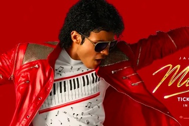 Phim về Michael Jackson sắp cán mốc 1 tỷ USD bất chấp tranh cãi?