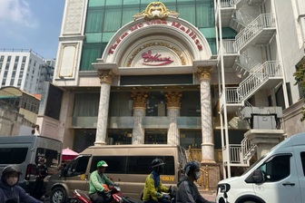 Cảnh sát đang có mặt tại trụ sở thẩm mỹ viện Mailisa ở TPHCM